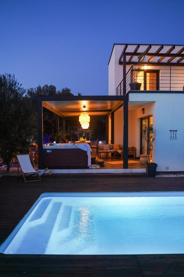 Villa Suncica With Heated Pool, Jacuzzi And Bikes Near Zadar Sukošan Eksteriør bilde