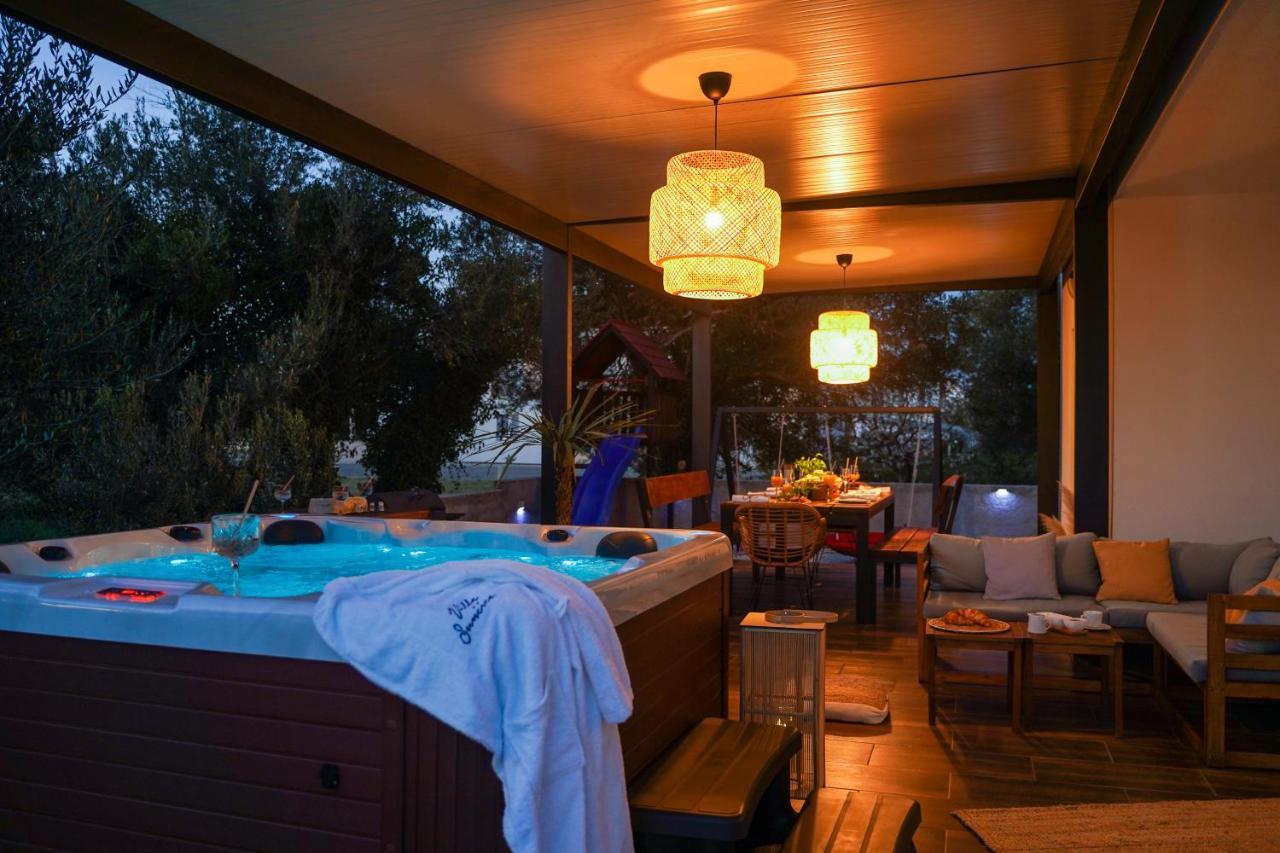 Villa Suncica With Heated Pool, Jacuzzi And Bikes Near Zadar Sukošan Eksteriør bilde