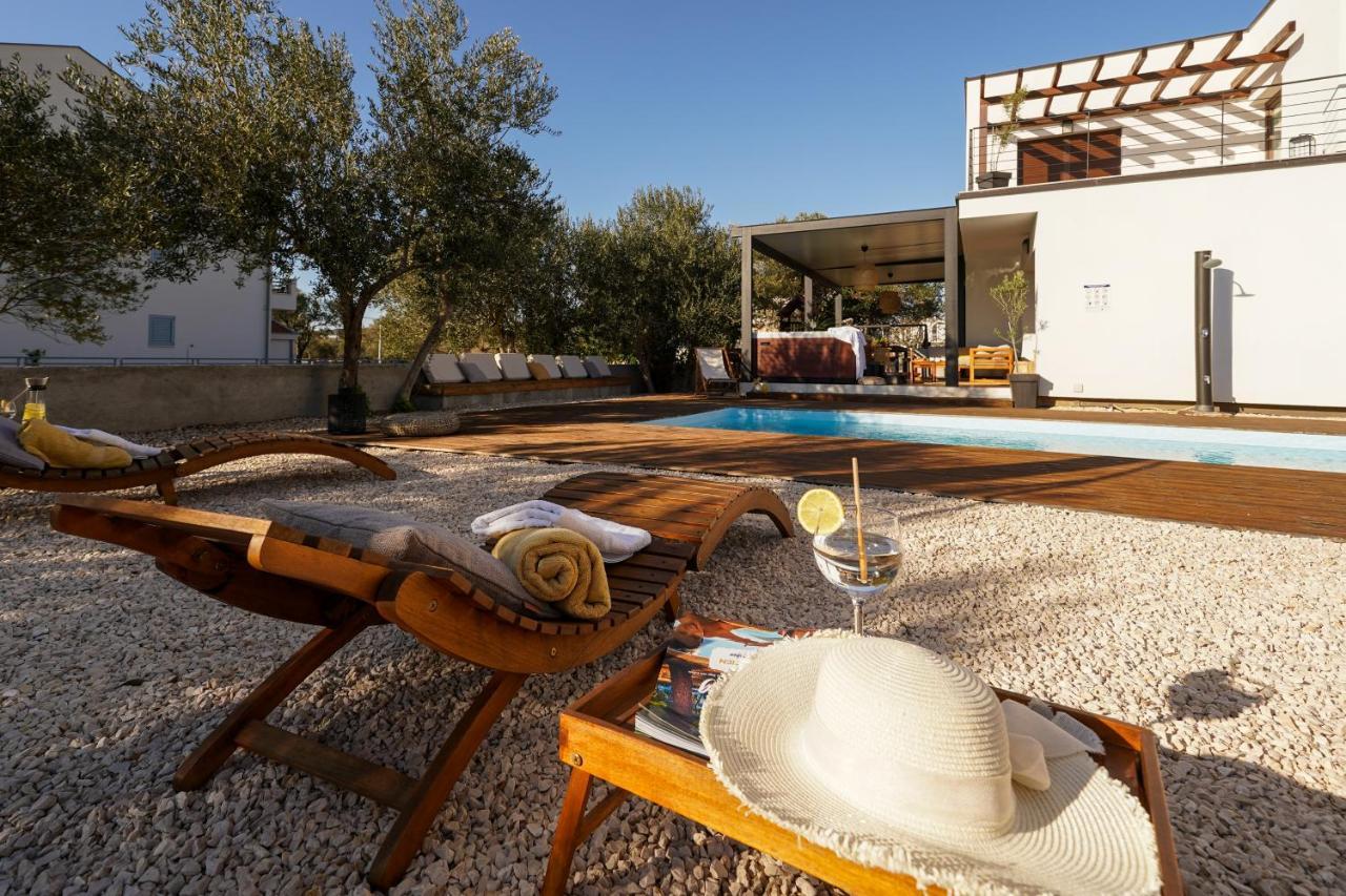 Villa Suncica With Heated Pool, Jacuzzi And Bikes Near Zadar Sukošan Eksteriør bilde